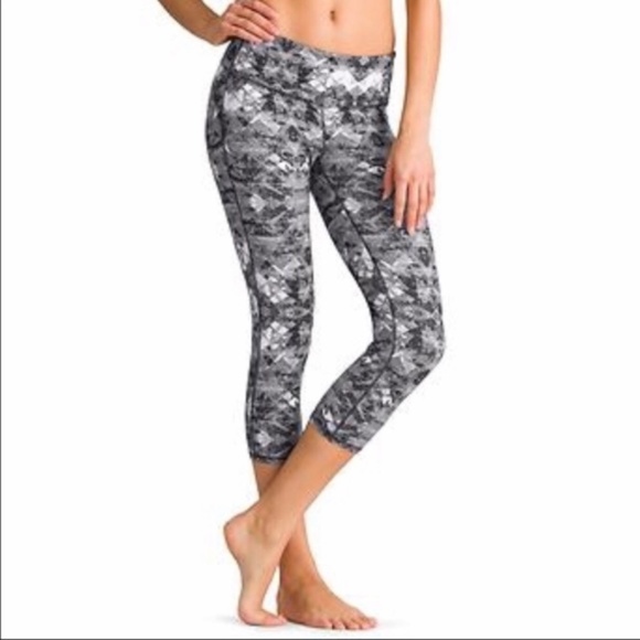 Athleta Pants - Athleta Cosmic Chaturanga Capris